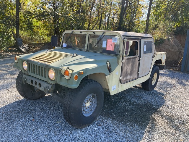AM General M1097R1 HMMWV 4 Door Soft Top w/Truck Body AM General M1097R1 HMMWV 4 Door Soft Top w/Truck Body