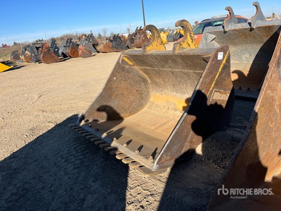 Brandt 66 in Q/C Cleanup Excavator Bucket - Fits John Deere 290G