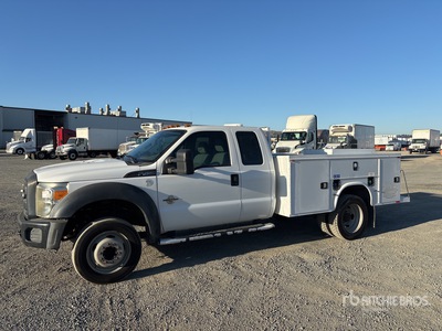 2016 Ford F-450 XL 4x2 Extended Cab Utility Truck