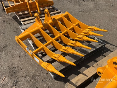 GIYI 44 in Excavator Rake - Fits Cat 305 (Unused)