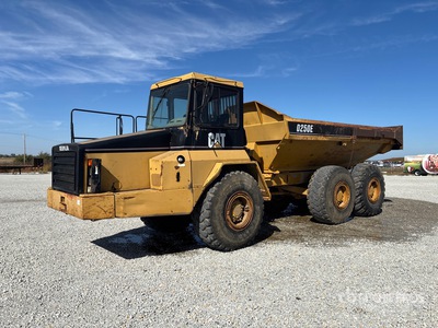 1996 Cat D250E Camion à benne articulé