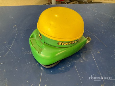 2011 John Deere StarFire 3000 受信機