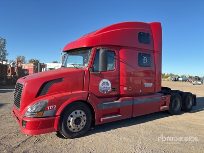 2005 Volvo VNL 6x4 T/A Sleeper Truck Tractor
