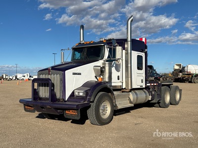 2013 Kenworth T800 6x4 Sleeper Winch Truck