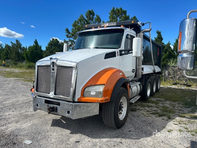 2016 Kenworth T880 8x4 Tri/A Dump Truck