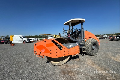 2014 Hamm H11iX Compacteur à tambour lisse