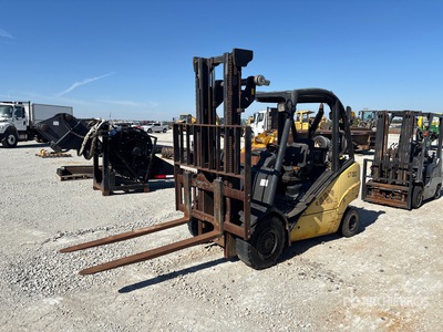 2013 Linde H30D 5400 lb Pneumatic Tire Forklift (Inoperable)