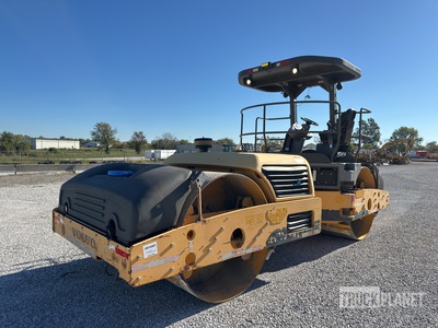 2011 Volvo DD138HF Compacteur  double bille