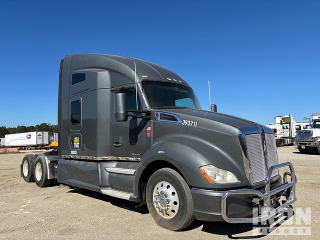 2018 Kenworth T680 6x4 T/A Sleeper Truck Tractor in Newnan