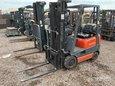 2000 Toyota 42-6FGCU15 2800 lb Cushion Tire Forklift