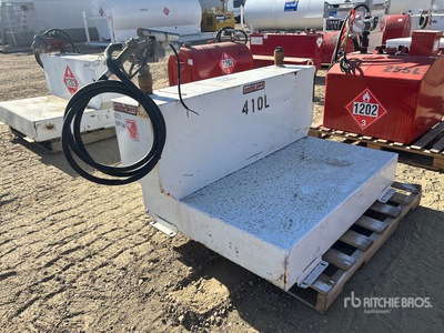Weather Guard 360-3-01 410 L Steel Fuel Tank