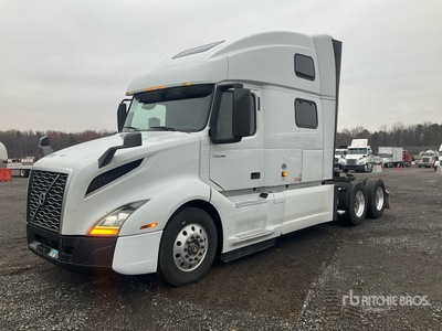 2019 Volvo VNL860 6x4 T/A Sleeper Truck Tractor