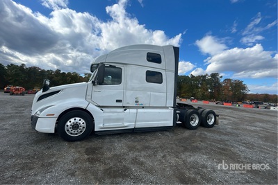 2019 Volvo VNL860 6x4 Cabeza Tractora Cabina Dormitorio