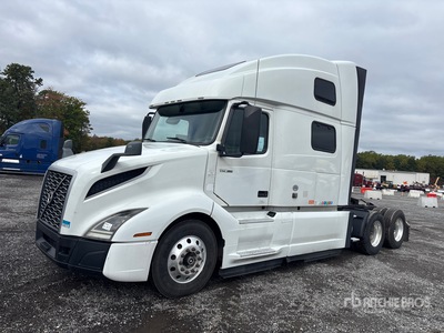 2019 Volvo VNL860 6x4 T/A Sleeper Truck Tractor