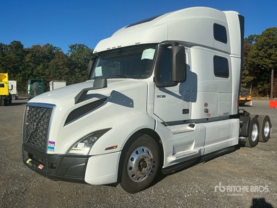 2019 Volvo VNL860 6x4 T/A Sleeper Truck Tractor