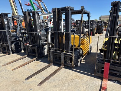 2000 Hyster H50XM 4850 lb Pneumatic Tire Forklift