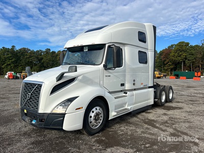 2019 Volvo VNL860 6x4 T/A Sleeper Truck Tractor