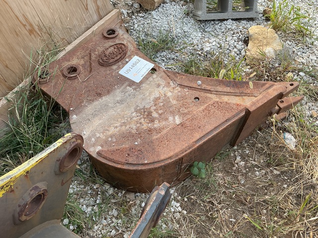 Geith 12 in Digging Backhoe Rear Bucket - Fits New Holland