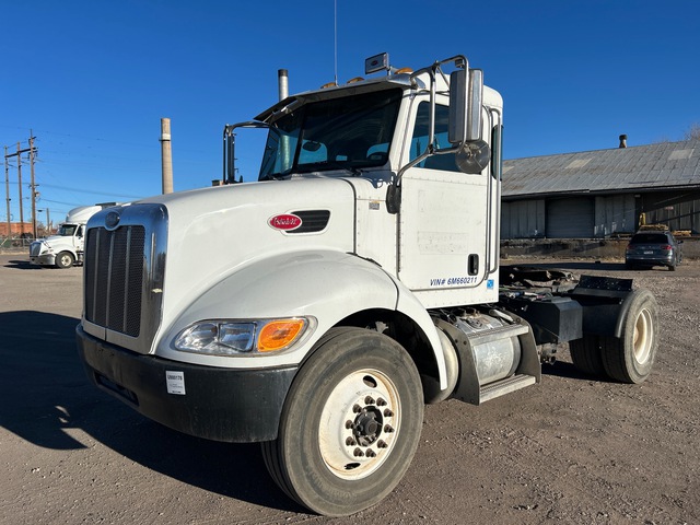 2006 Peterbilt 335 4x2 S/A Day Cab Truck Tractor