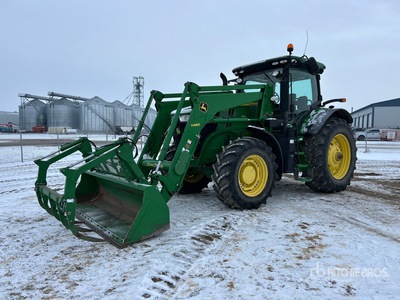 2015 John Deere 7230R 4WD Tractor