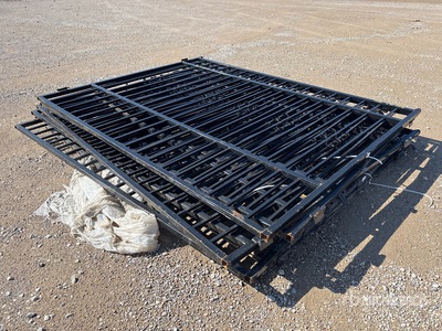 Quantity of (6) 9 ft 6 in x 7 ft 3 in 柵