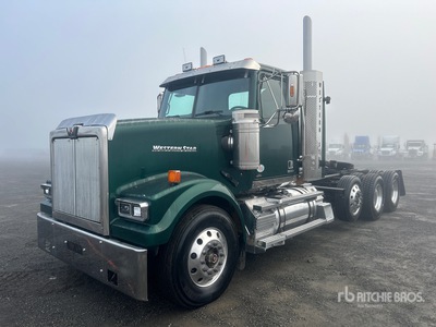 2021 Western Star 4900 8x4 Tri/A Day Cab Truck Tractor