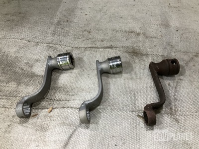 (25) Rolls-Royce 23006782 Torque Adapters