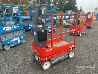 2018 Skyjack SJ16 Vertical Mast Lift