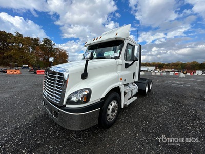 2018 Freightliner Cascadia 125 6x4 Cabeza Tractora Cabina Corta