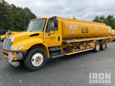 2003 International 4400 5000 gal 6x2 Fuel Truck