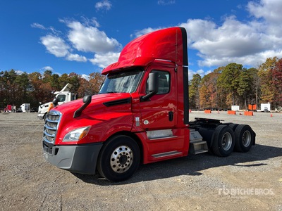 2019 Freightliner Cascadia 126 6x4 T/A Day Cab Truck Tractor