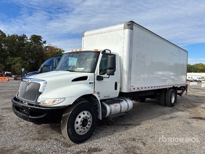 2020 International MV607 4x2 Camion fourgon