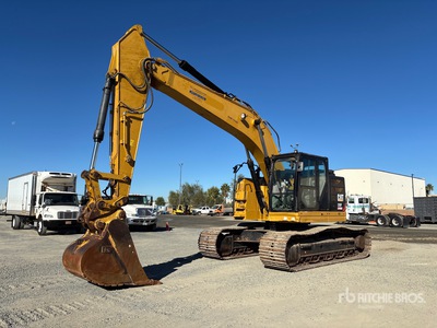 2018 Cat 335F LCR Pelle Hydraulique sur Chenilles