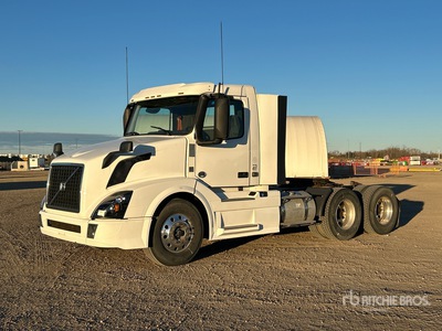 2018 Volvo VNL300 6x4 Tracteur routier