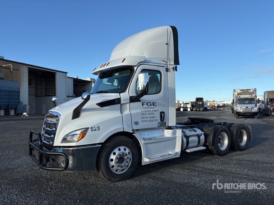 2019 Freightliner Cascadia 116 6x4 T/A Day Cab Truck Tractor