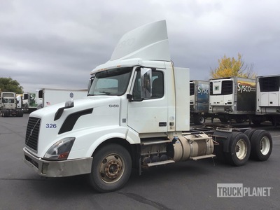 2016 Volvo VNL64T300 6x4 T/A Day Cab Truck Tractor
