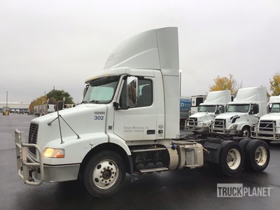 2014 Volvo VNM 6x4 T/A Day Cab Truck Tractor