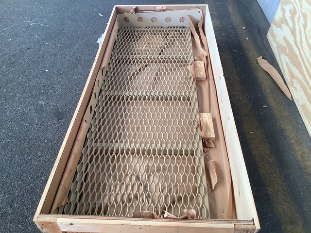 (1) Stowage Tray, (2) Seal Assemblies, (1) Valve Stem & Assorted Items