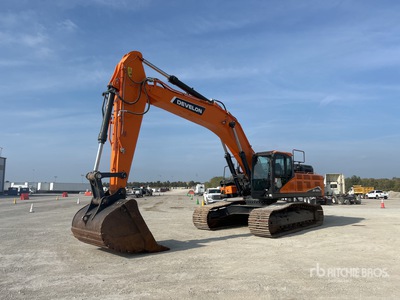 2023 Develon DX420LC-7 Excavadora de Cadenas