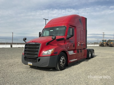 2020 Freightliner Cascadia 126 6x4 T/A Sleeper Truck Tractor