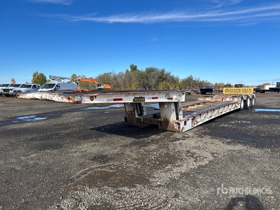 1979 Hyster Tri/A Folding Neck Trailer