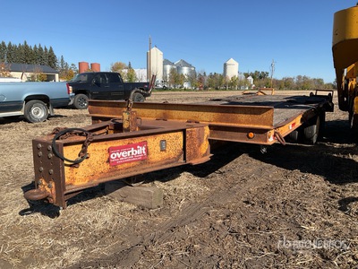 Overbilt 25 ft T/A Remolque Portamaquinaria