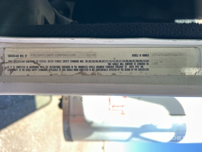 1993 Freightliner FLD 120 6x4 Scale calibration Furgoneta caja cerrada