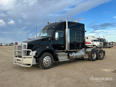 2017 Kenworth T880 6x4 Cabina con cuccetta per trattore stradale