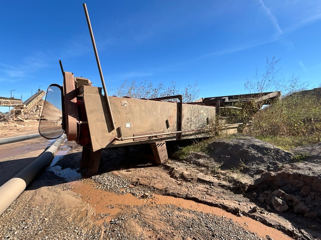 EIW BM-D29120 Electric Twin Screw Material Washer (Inoperable) EIW BM-D29120 Electric Twin Screw Material Washer (Inoperable)