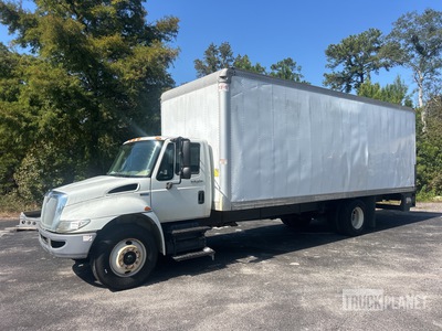 2014 International 4300 4x2 Van Truck
