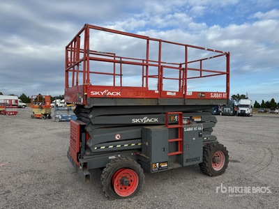 2016 Skyjack 8841 Diesel Scissor Lift