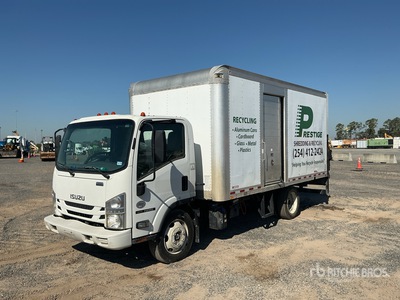 2018 Isuzu NRR 4x2 Moving Van Truck