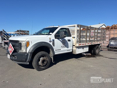 2017 Ford F-550 XL 4x2 Camión Caja Abierta