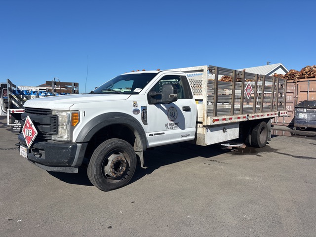 2017 Ford F-550 XL 4x2 Flatbed Truck